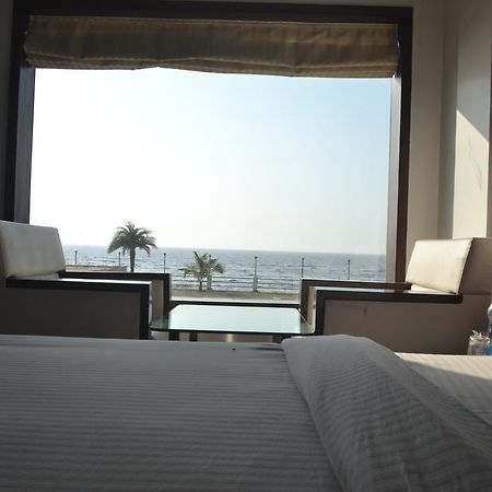 Sea Rock Inn 达曼 外观 照片